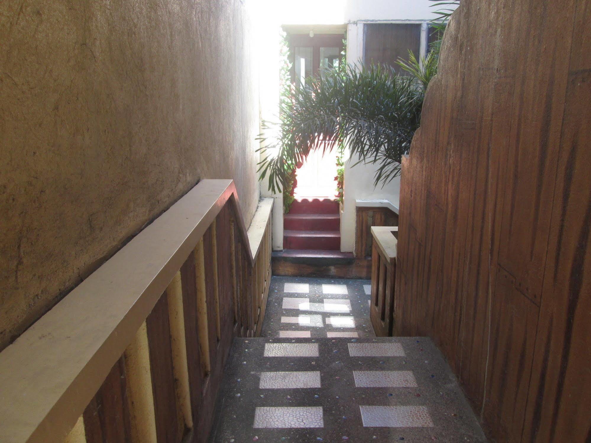 Appartement Maxima De Boracay à Balabag  Extérieur photo